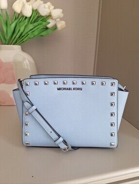 NWT Michael Kors Selma Stud Medium Messenger Crossbody Leather Steel Light Sky.
